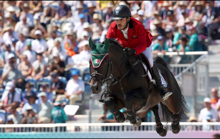 Andrés Azcárraga consiguió su boleto a París 2024 como jinete de reserva y fue el único del equipo mexicano que logró llegar hasta la última etapa. AFP