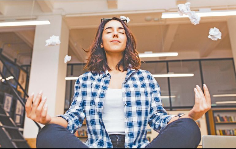 Para tener salud mental es indispensable desarrollar actividad física, y una opción es el yoga. ESPECIAL