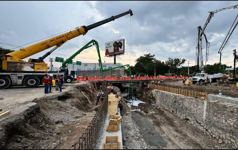 A tres días de que se cumplan los 10 días estimados para concluir las labores profundas que se llevan a cabo, no hay fecha de confirmación sobre la reapertura de la avenida. CORTESÍA / SIOP