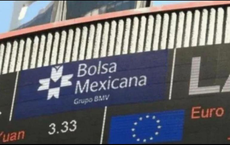 En la sesión, el peso se apreció un 1.22 % frente al dólar, al cotizar en 19.28 unidades por billete verde, tras valuarse en los 19.52 en la sesión previa, según datos del Banco de México. EFE / ARCHIVO