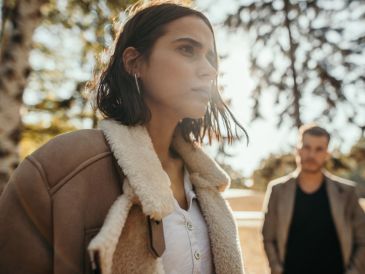 Nuestras parejas pueden actuar como reflejos de nuestras propias inseguridades, debilidades y fortalezas. GETTY IMAGES ISTOCK