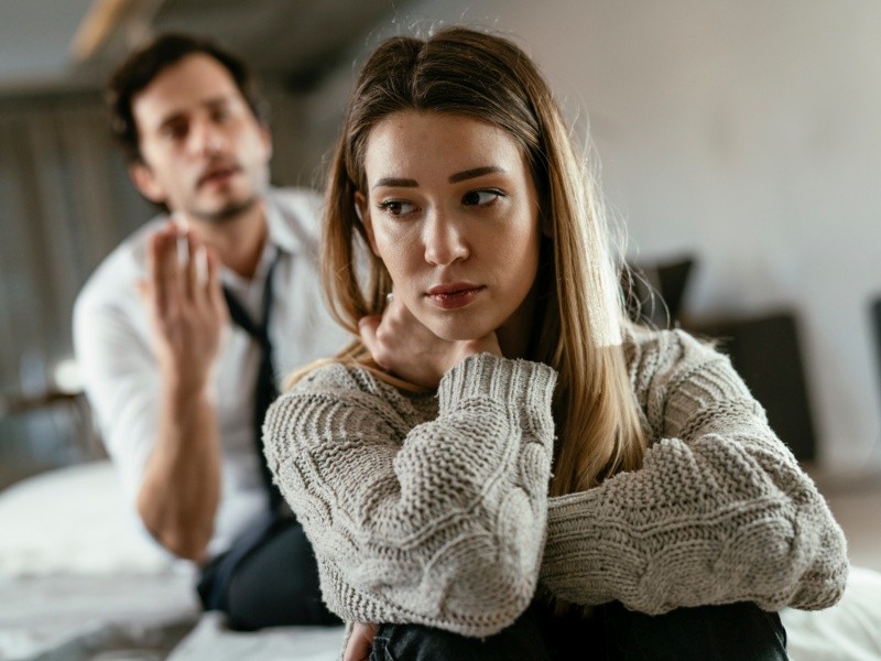 Nuestras parejas pueden actuar como reflejos de nuestras propias inseguridades, debilidades y fortalezas. GETTY IMAGES ISTOCK