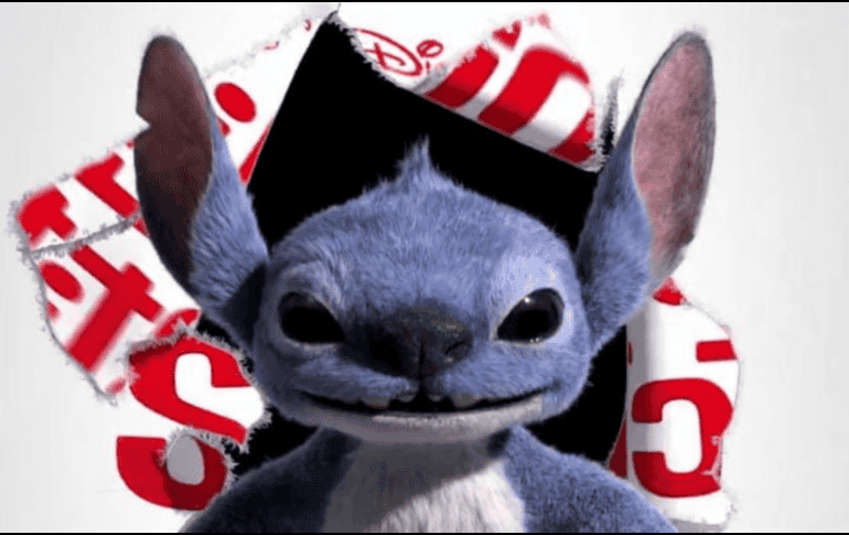 La apariencia peluda y azul del querido Stitch emocionó a todos los fans durante la Expo D23. ESPECIAL / 