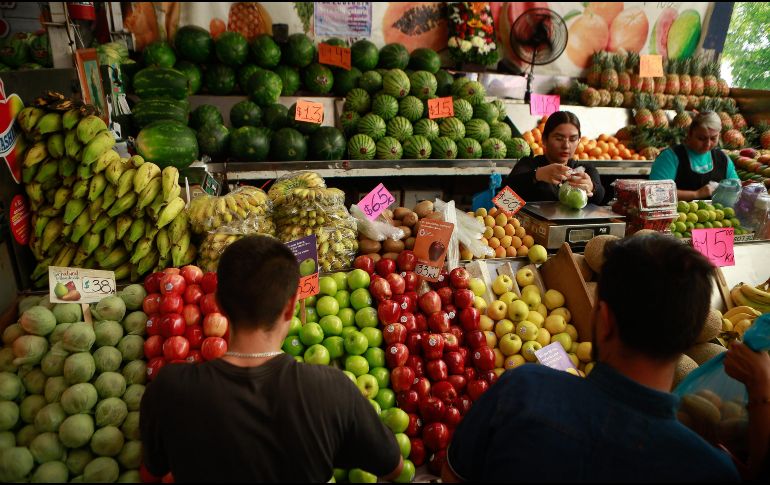 Las Ferias del Bienestar contarán con productos de la canasta básica a precio de Central de Abasto. El Informador/ Archivo