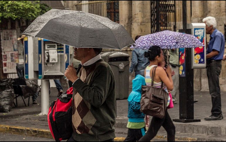 Las lluvias fuertes a intensas podrían ocasionar encharcamientos, inundaciones y deslaves, así como incremento en los niveles de ríos y arroyos.  EL INFORMADOR / ARCHIVO