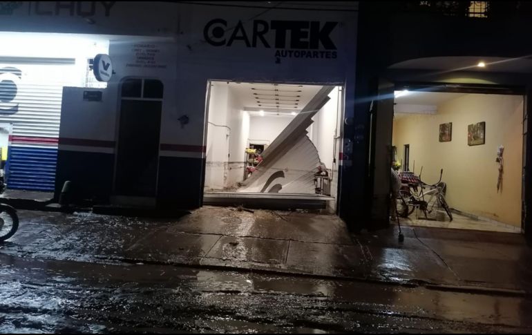 El municipio de Zapotlanejo fue azotado por una intensa lluvia que provocó inundaciones y muchos daños materiales. ESPECIAL