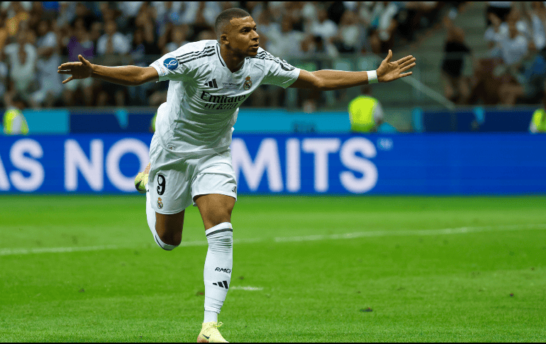 Kylian Mbappé tuvo un gran debut con el Real Madrid. EFE.