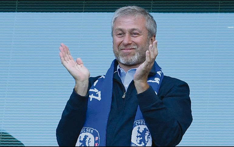 La Premier League ha enfocado su investigación al Chelsea en el periodo que estuvo bajo el control de Roman Abramovich. AFP/B. Stansall