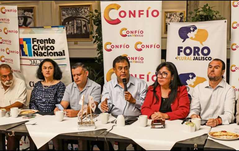 Salvador Cosío presidió la conferencia para dar los pormenores de la manifestación. EL INFORMADOR/ A. Navarro