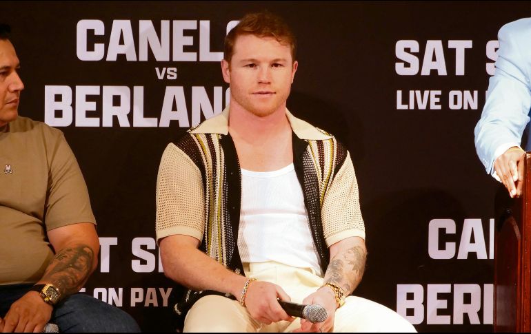 Mientras se piensa la oferta millonaria, “Canelo” se alista para pelear contra Edgar Berlanga.  AFP/K. Méndez