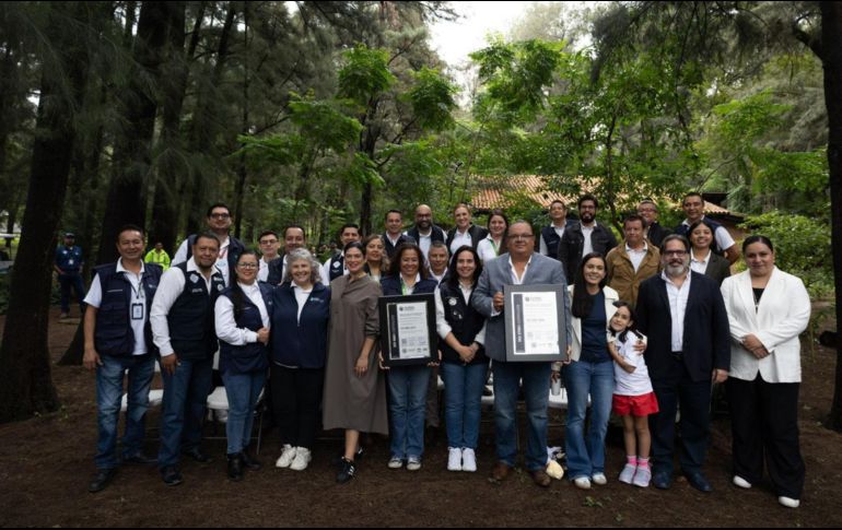 Con esta distinción, la AMBU es el único organismo nacional que administra parques y bosques urbanos con una certificación ISO. CORTESÍA / Gobierno de Jalisco