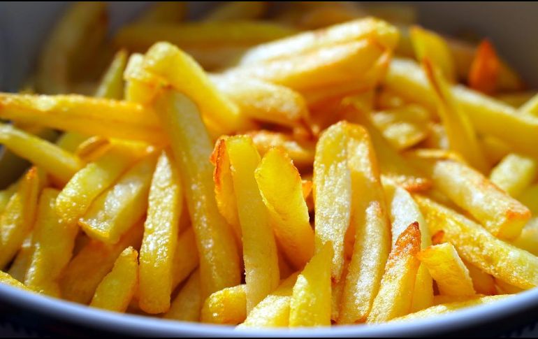 La Universidad de Harvard señala en un estudio que las papas fritas incrementan la glucosa en sangre y la secreción de insulina mucho más que otros alimentos. Pixabay