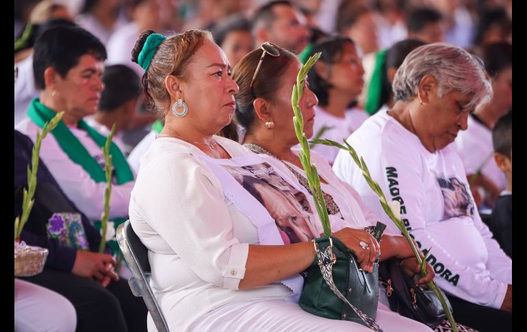 Durante el sermón el cardenal Francisco Robles Ortega, quien ofreció esta misa, instó a las familias a no perder la fe en Dios y en que sus seres queridos habrán de ser encontrados, y les pidió que sigan unidas en su lucha. EL INFORMADOR / H. Figueroa