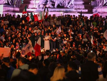 Trabajadores del Poder Judicial se concentraron en la glorieta del Ángel de la Independencia para manifestarse en contra de la reforma al Poder Judicial propuesta por el Presidente López Obrador. SUN/ D. Simón Sánchez.