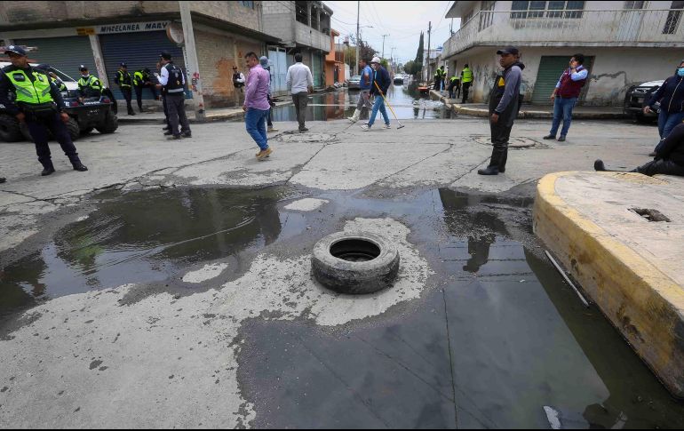 Se logró desalojar una gran cantidad de líquido pluvial y residual, por lo que esperan que esta semana se reduzcan las anegaciones. SUN/ L. Camacho.