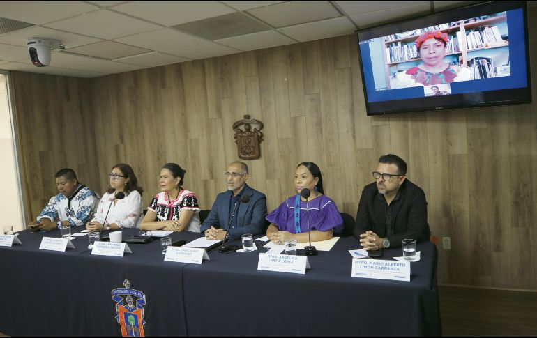 La escritora (en la pantalla) estuvo de forma virtual en el evento donde fue reconocida con el Premio de Literaturas Indígenas de América. ESPECIAL