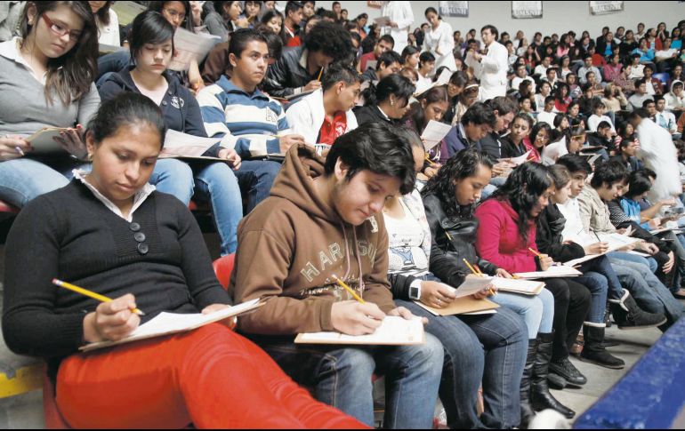 Un estudio analiza las carreras al alza en sueldos. EL INFORMADOR/ Archivo