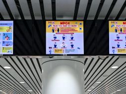 En algunos aeropuertos de Asia se advierte a la población sobre la viruela del mono o mpox, tras la declaración de la OMS. (Xinhua/Chong Voon Chung) (ah) (ce)