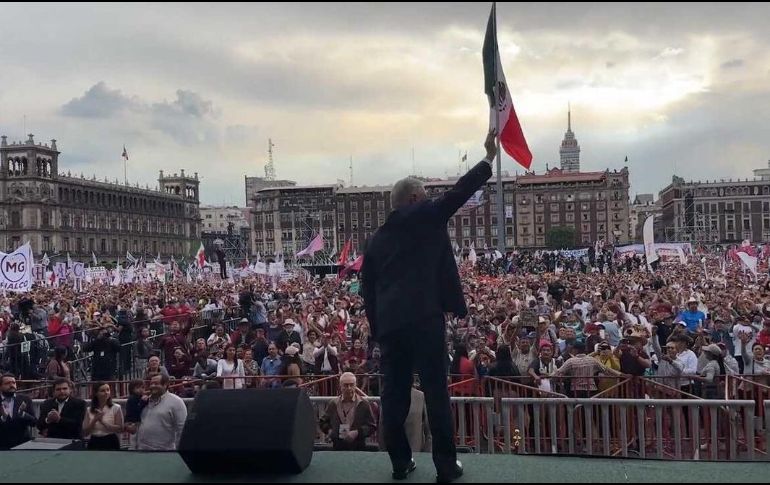 Más de 25 mil bancas estarán dispuestas en el Zócalo para los asistentes. SUN/ ARCHIVO