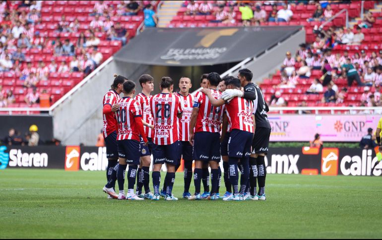 Las Chivas “apantallaron” a propios y extraños al golear a los Bravos de Juárez en la cancha del Estadio AKRON. EL INFORMADOR/ H. Figueroa.