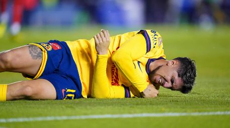 La salida del mediocampista pesó de inmediato, porque después de dos minutos de que no pudiera seguir en el campo, cayó el empate de la Máquina. IMAGO / R. VADILLO