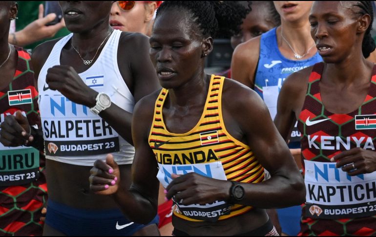 Rebecca Cheptegei, de Uganda, quedó en el lugar 44 en su participación en París 2024. AFP / ARCHIVO