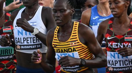 Rebecca Cheptegei, de Uganda, quedó en el lugar 44 en su participación en París 2024. AFP / ARCHIVO