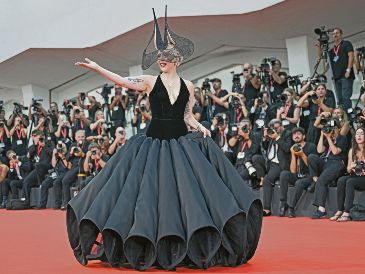 La actriz y cantante asiste a la alfombra roja de la película “Joker: Folie a deux” presentada en competencia durante el Festival Internacional de Cine de Venecia. AFP