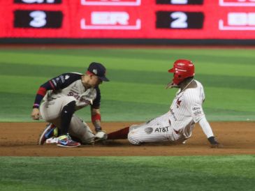 Diablos y Sultanes pelean por sexta ocasión un campeonato de Liga Mexicana. SUN/C. Mejía