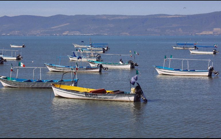 Gracias a las abundantes lluvias de las últimas semanas, el Lago de Chapala ha logrado recuperar su nivel de agua y exhibe números históricos de su capacidad. EL INFORMADOR/ ARCHIVO