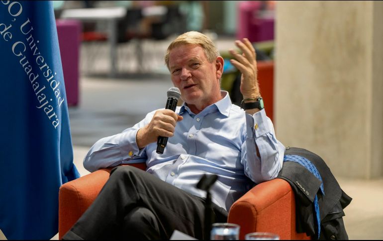 Graeme C. Clark, embajador de Canadá en México, habló en el ITESO con motivo de los 80 años de relaciones diplomáticas entre ambos países. ESPECIAL