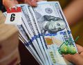 De acuerdo con un reporte de Bloomberg, el dólar comenzó la jornada de hoy por abajo de los 20 pesos. ESPECIAL, AFP