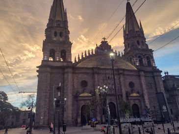 La capital de Jalisco es una ciudad llena de historia y cultura, pero también cuenta con sitios comerciales, parques, y otros que puedes disfrutar. EL INFORMADOR / O. F. López