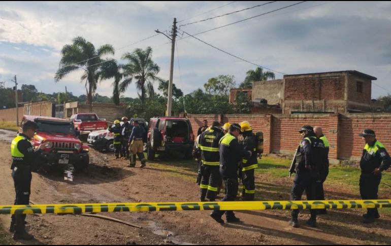 Elementos de la Comisaría de Policía de Tonalá, de la Secretaría de la Defensa Nacional y de la Guardia Nacional se encuentran en el lugar resguardando el sitio.ESPECIAL