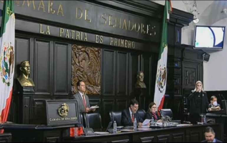 El presidente del Senado, Gerardo Fernández Noroña, condenó la interrupción, calificándola como un “intento de golpe” y una “irrupción violenta” que impidió el normal desarrollo de las tareas legislativas. ESPECIAL