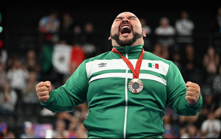 José de Jesús Castillo logró la segunda medalla paralímpica de su carrera en París 2024. CONADE.