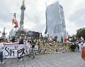 Continúan las protestas en contra de la reforma al Poder Judicial en el Ángel de la Independencia. EL UNIVERSAL