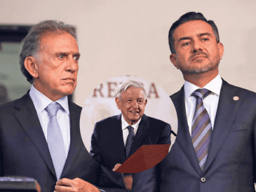 López Obrador aprovechó la ocasión para expresar su agradecimiento hacia sus opositores por su decisión. SUN.