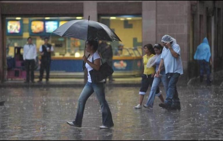 El sistema está provocando lluvias en Colima, Jalisco y Nayarit.