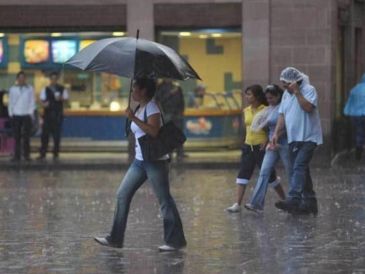 El sistema está provocando lluvias en Colima, Jalisco y Nayarit.