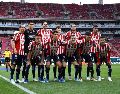 Las Chivas tienen sobre la mesa la posibilidad de romper una sequía de ocho años sin poder vencer al América en fase regular cuando se vean las caras este sábado 14 de septiembre en la Ciudad de los Deportes. IMAGO7