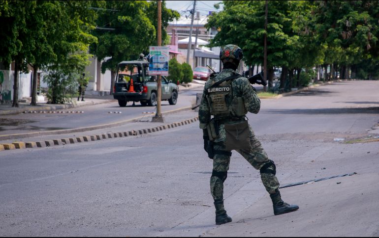 En la última semana, se han registrado balaceras y bloqueos en la capital sinaloense, que obligaron al gobierno del estado a cancelar los festejos patrios de este fin semana. AFP / I. Medina