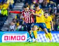 América sigue mandando en los Clásicos Nacionales contra Chivas. IMAGO7.