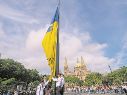 Bandera de Jalisco. En la Plaza Liberación se realizó el izamiento. ESPECIAL