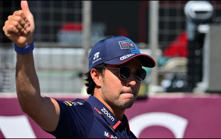 El papá de Checo Pérez sufrió el domingo 15 de septiembre un problema de salud que terminó por llevarlo al hospital, en el marco del GP de Azerbaiyán. AFP / ARCHIVO