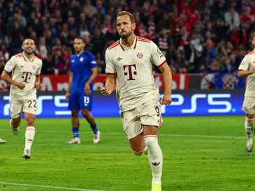 Harry Kane anotó cuatro de los nueve goles del Bayern y llega a 33 en su carrera en Champions. EFE/S. Szilagyi