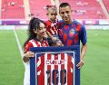 Alvarado fue reconocido ante los pocos aficionados que habían llegado al inmueble con una camisa rojiblanca conmemorativa. IMAGO7.