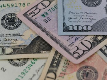 El dólar ha registrado una caída del 2.74% en la última semana. Unsplash