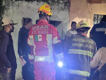 La causa del colapso fue el reblandecimiento del techo debido a las fuertes lluvias registradas durante la madrugada de este jueves. ESPECIAL/ Protección Civil