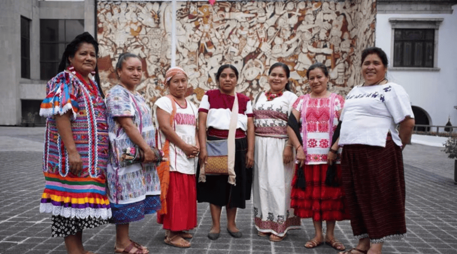 Después de que 26 congresos estatales aprobaron la medida, el Senado de la República confirmó la constitucionalidad de la reforma que asegura plenamente los derechos de los pueblos indígenas y afromexicanos. ESPECIAL